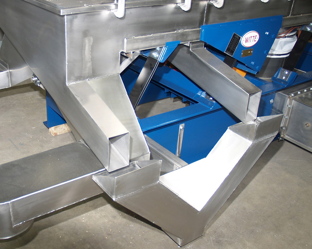 Plastic Pellet Classifiers Feature Connected “Fines” and “Overs” Discharge Chutes to Combine Off-Spec Material for Easy Reprocessing